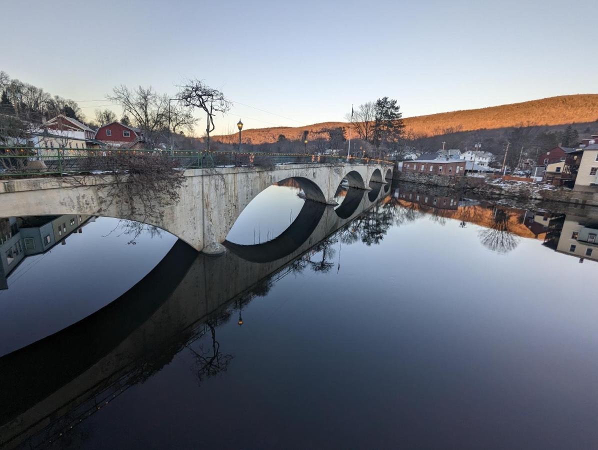 Blooming Inn Shelburne Falls Luaran gambar